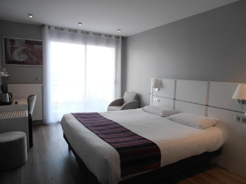 Hotel Valencia アンダイエ エクステリア 写真