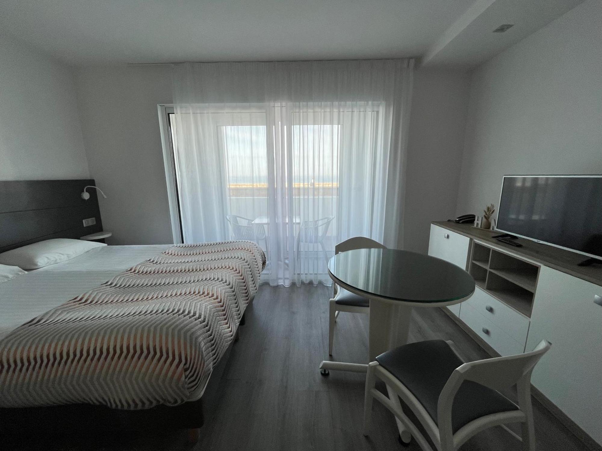 Hotel Valencia アンダイエ エクステリア 写真